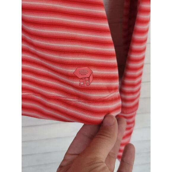 MOUNTAIN HARDWEAR RED STRIPE 1/4 ZIP PULLOVER, SZ MEDIUM - Picture 6 of 13